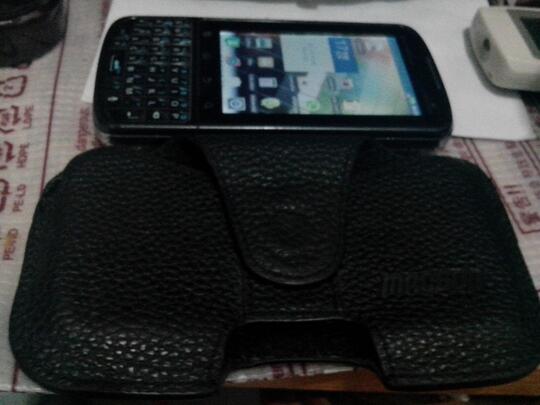 Dijual HP 2nd Sony Xperia L kondisi 98% dan Motorola Droid Pro XT 610 kond luar 85% f