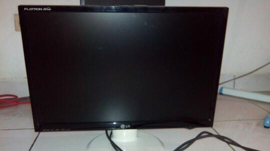 lg flatron wide monitor l226wtq