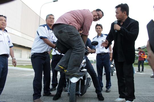 TVS Dazz Matic_Dealer Resmi Motor TVS Jabodetabek & sktrnya (Plus Disc Cash Back)