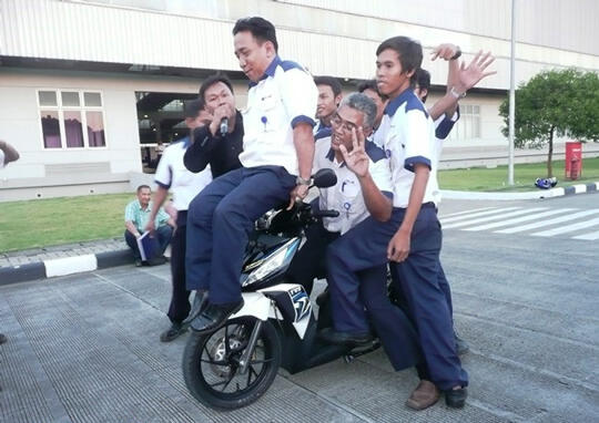 Showroom Dealer Resmi Motor TVS Jabodetabek dan sekitarnya (Plus Disc Cashback)