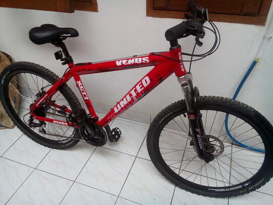 sepeda united venus xc 77