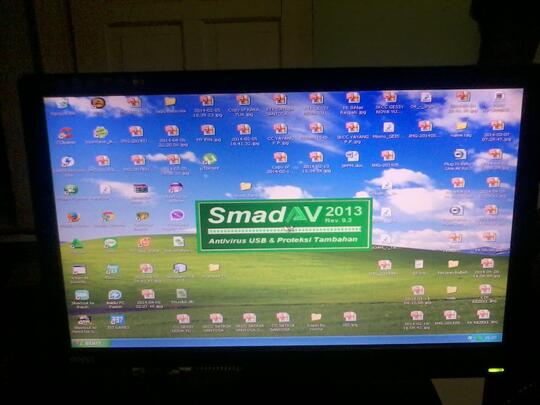 Terjual LCD MONITOR BENQ 16 INCH JUAL 