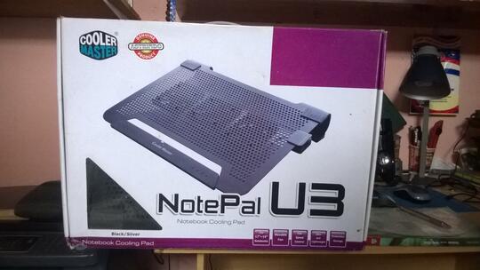 Cooler Master Notepal U3 with 3 fan