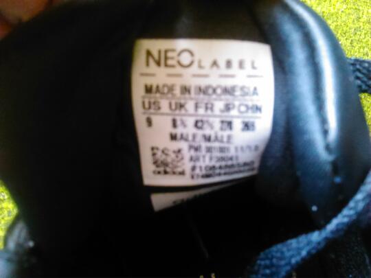 que significa adidas neo label