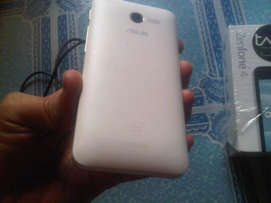 asus zenfone 4 muluss