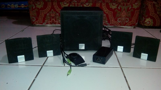 Terjual Speakers Creative Labs Inspire 