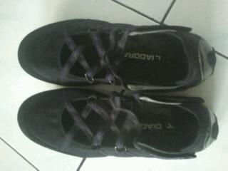 sepatu cewe (flat shoes) diadora 100% original