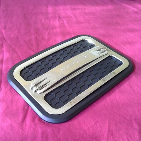 ACC/VARIASI/MOBIL/STIR/STEER/HEADREST/TANKCOVER/VELG/SHIFT/KNOB/AIRCAP/EMBLEM