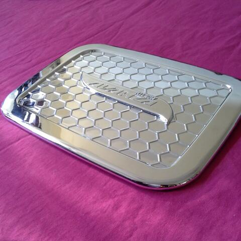 ACC/VARIASI/MOBIL/STIR/STEER/HEADREST/TANKCOVER/VELG/SHIFT/KNOB/AIRCAP/EMBLEM