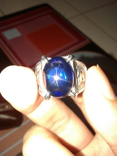 jual batu king saphire mulus !