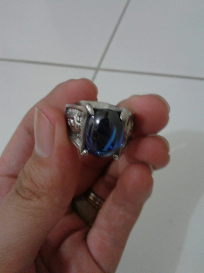 jual batu king saphire mulus !