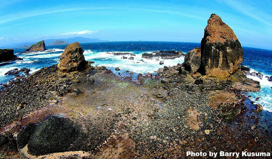 Papuma Jember Pantai terindah di Jawa Timur.
