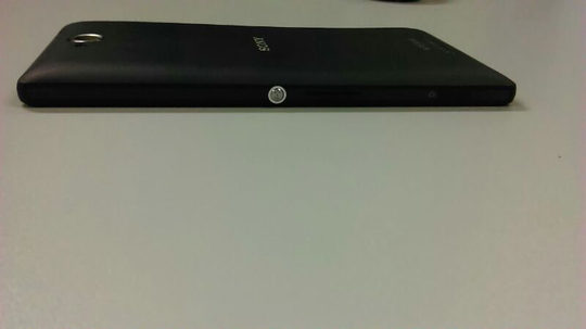 Sony Xperia C Black (dual sim) + Bonus Nilkin Leather Case