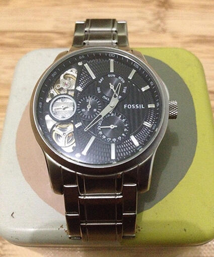 Terjual Jam tangan cowok original 