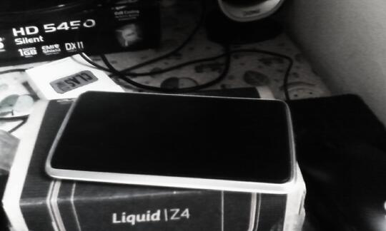 JUAL ACER LIQUID Z4
