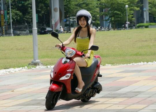 Ini Nih Suka Duka Punya Saudara Cewek Yang Seumuran