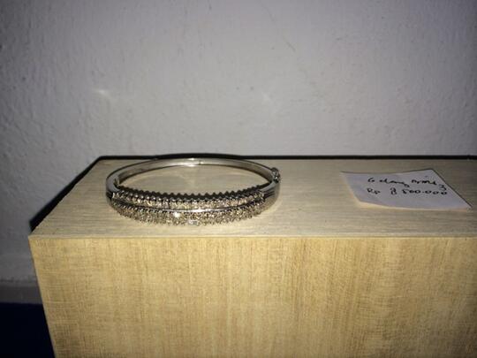 Gelang Kalung dan Cincin Berlian Ekslusif Harga Mantaffff.. Cek aj Gan..
