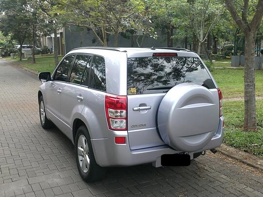 Suzuki Grand Vitara 2.0 Jlx AT Des 2009 (TOP Banget, KM Rendah, Keyless)