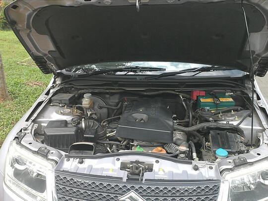 Suzuki Grand Vitara 2.0 Jlx AT Des 2009 (TOP Banget, KM Rendah, Keyless)