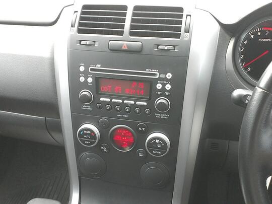 Suzuki Grand Vitara 2.0 Jlx AT Des 2009 (TOP Banget, KM Rendah, Keyless)