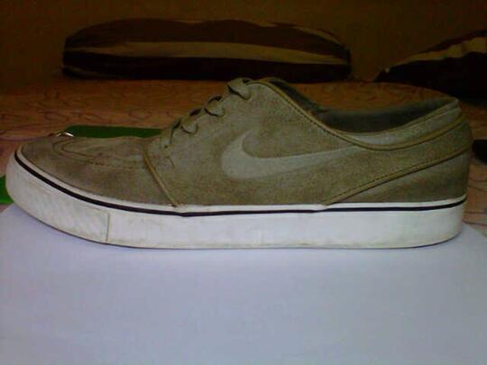 Terjual Nike Zoom Stefan Janoski Khaki 
