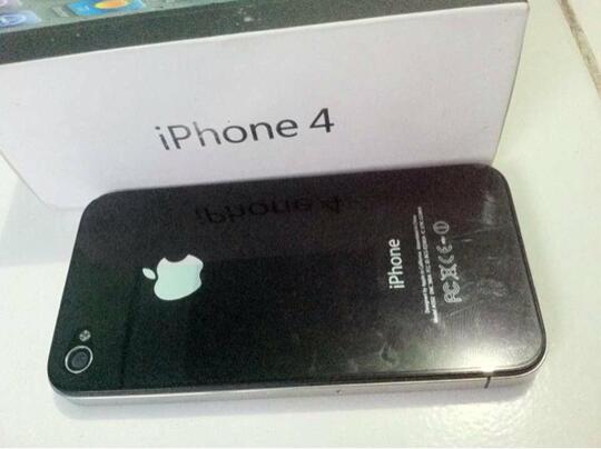 Iphone 4 size 32GB black