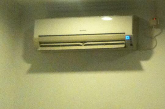 AC Sharp Plasmacluster Sayonara Panas 1/2 pk SEMERIWINGGG!!