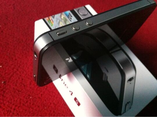 Iphone 4S 32GB warnah Hitam Malang Kota
