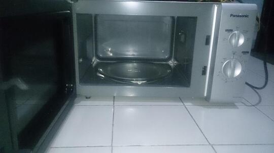 Terjual WTS MICROWAVE PANASONIC NN-SM320M DAN OXONE GIANT OVEN DX-899RC |  KASKUS