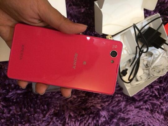 Sony experia Z1 compact pink