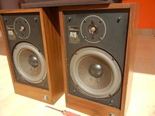 Speaker Legend Acoustic Research AR 18 