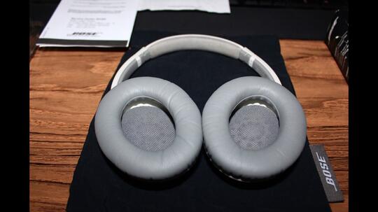 Headphone Bose® AE2i White Second 