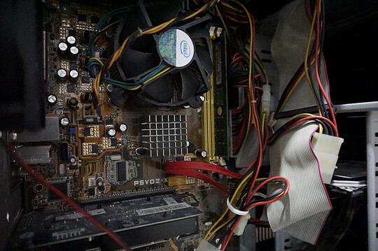 CPU Core2duo E4400 Asus P5vd2x Nvidia GT210 Komputer Murah
