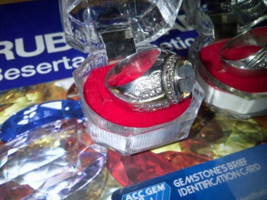 Sapphire, Batu Permata