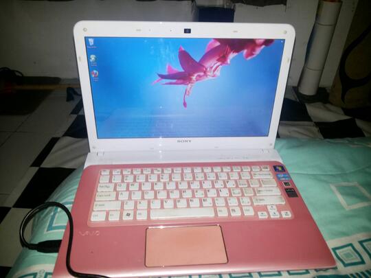 JUAL LAPTOP SONY VAIO MODEL SVE 141B11W