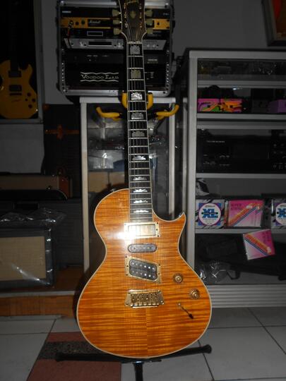 Unique! 1996 Gibson Nighthawk ST-3 Standard Trans Amber Flametop + OHSC -  Lovies Guitars