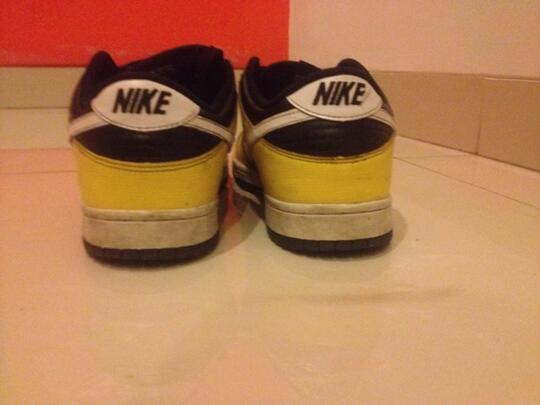 dunk low black yellow