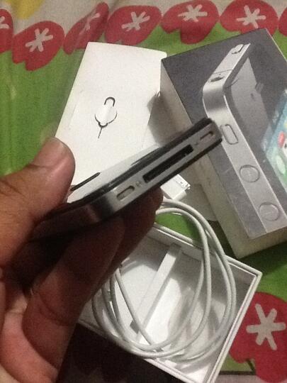 Wts iphone 4 black - 16gb fullset