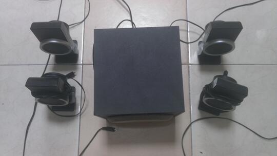 Terjual Speaker 4.1 Creative Inspire 