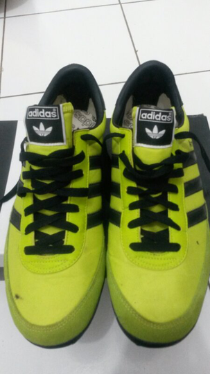 adidas arrow