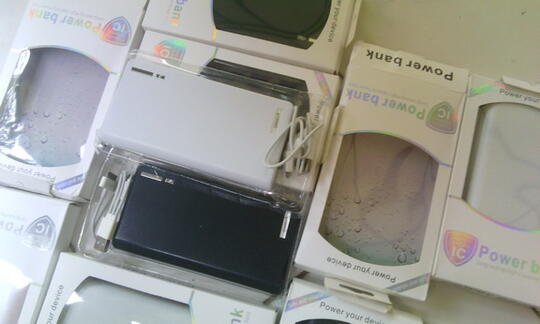 powerbank dompet / wallet 20000 mah, habiskan stok. cekidut gan.