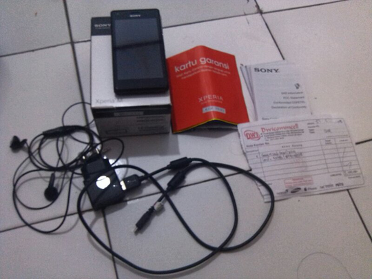 Xperia M Single Black (Depok)