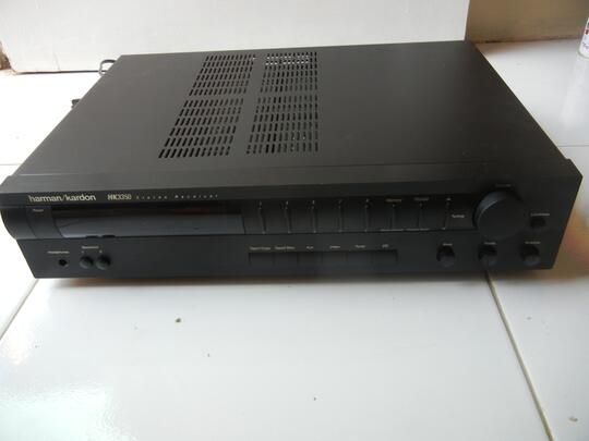 Terjual Stereo Recaiver Harman Kardon 