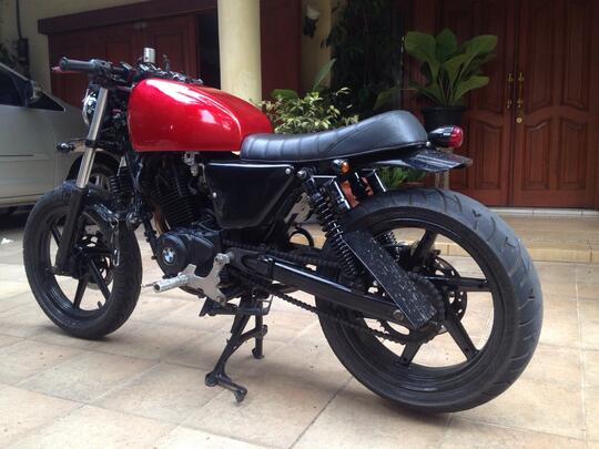 Terjual Bajaj Pulsar 220cc Modif Cafe Racer Bobber 