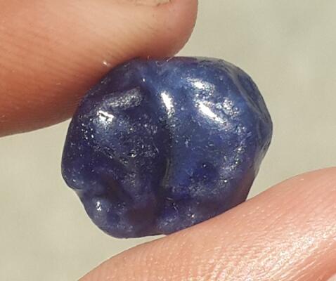 LELANG KERIKIL PT 97 (ROUGH SAFIR, SWISS BLUE TOPAZ, TAPAK JALAK, DLL)