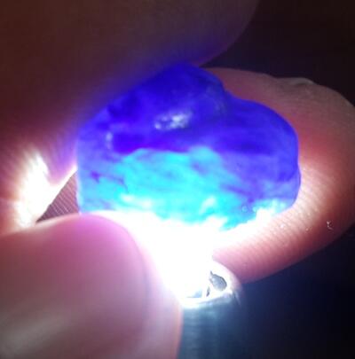 LELANG KERIKIL PT 97 (ROUGH SAFIR, SWISS BLUE TOPAZ, TAPAK JALAK, DLL)