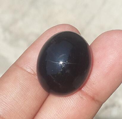LELANG KERIKIL PT 97 (ROUGH SAFIR, SWISS BLUE TOPAZ, TAPAK JALAK, DLL)