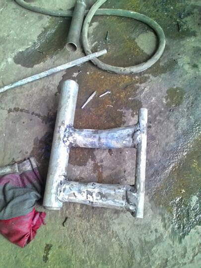 undur2/engine mounting scoopy beat vario dan yg lainnya