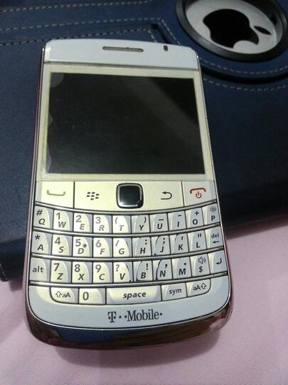 Blackberry Onyx White Batangan Jual Cepet Ajahhh....
