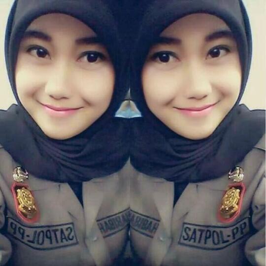 Nurul Habibah, Satpol PP Cantik Berhijab Buat Gemas Dunia Maya
